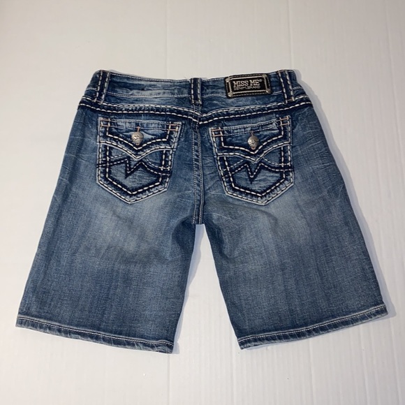 Miss Me Easy Shorts Size 26 Distressed Denim Blue Jean Shorts - Picture 2 of 12